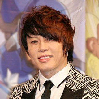 「カバンの中から分厚い色紙の束が」西川貴教、転売目的のサイン希望者に忠告