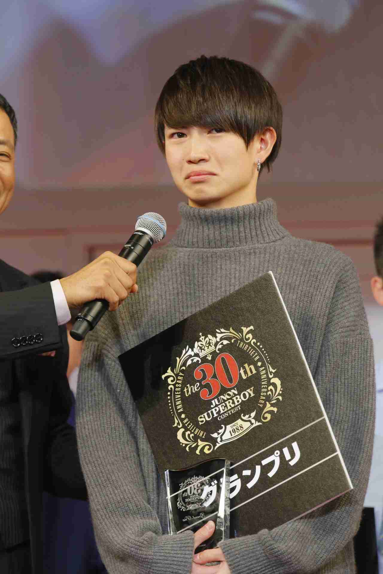 “ジュノンボーイグランプリ”綱啓永、ドラマ初出演で新入社員に＜文学処女＞