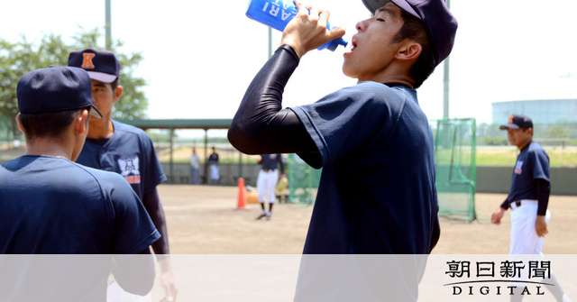 沖縄の方が涼しい…興南球児汗だく　リフレッシュは氷水 - 高校野球：朝日新聞デジタル