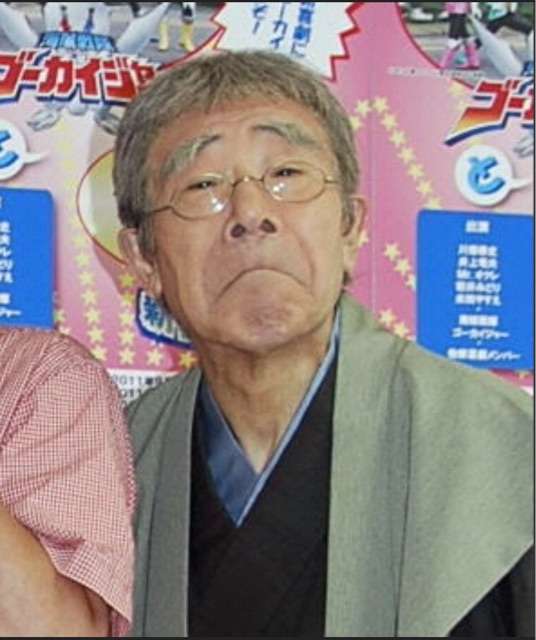お笑いタレントの画像を貼って名前がわかればプラス