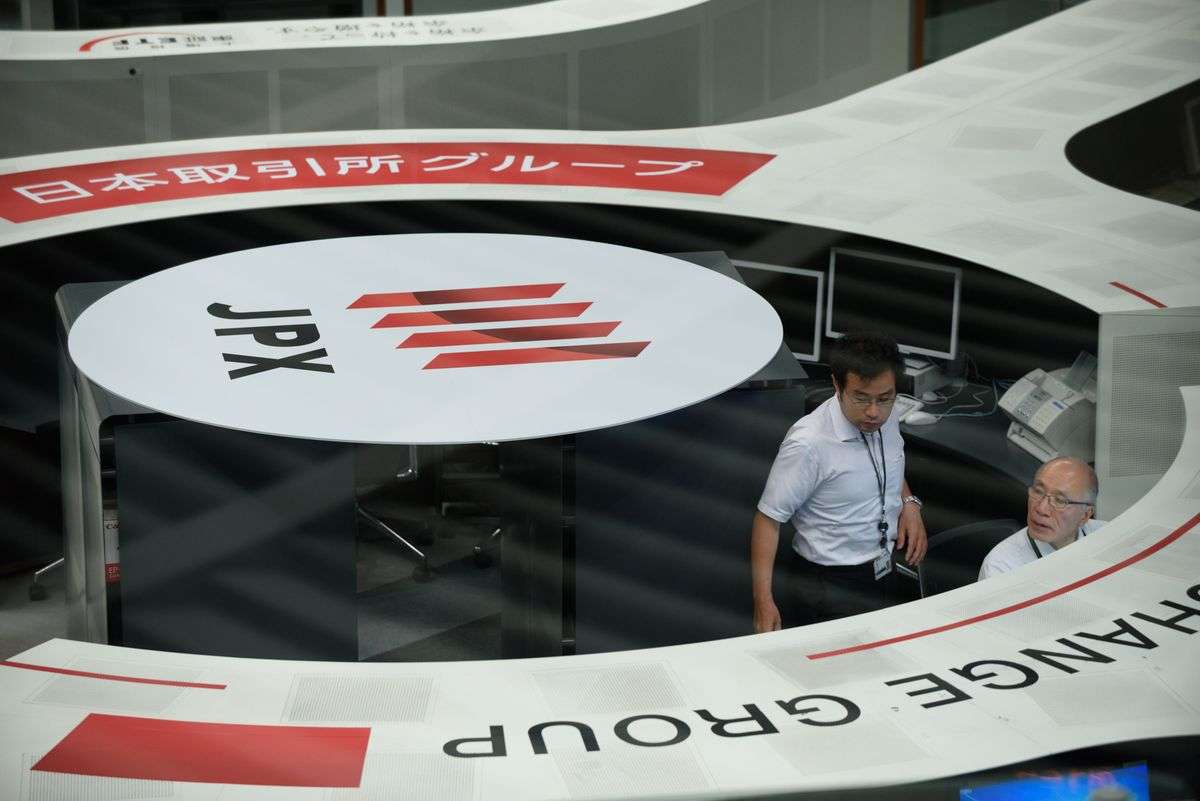 中国、世界２位の株式市場の座から陥落－時価総額で日本を下回る - Bloomberg