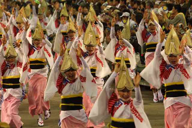 阿波おどりを巡る前代未聞の騒動 踊り手からは参加をボイコットする声も - ライブドアニュース