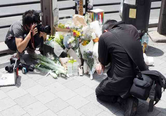 山口・救助された2歳児が退院会見　回り込んで顔を撮ったカメラに非難殺到