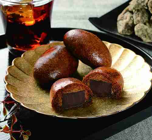 ローソン、店舗で揚げる「黒糖かりんとう饅頭」
