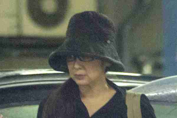斎藤由貴 本誌に自虐告白「52歳誕生日は自宅で弁当です」