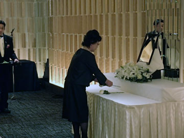 ジャニーズWEST藤井流星、佐々木蔵之介らからバースデーサプライズ「すっかりやられました」