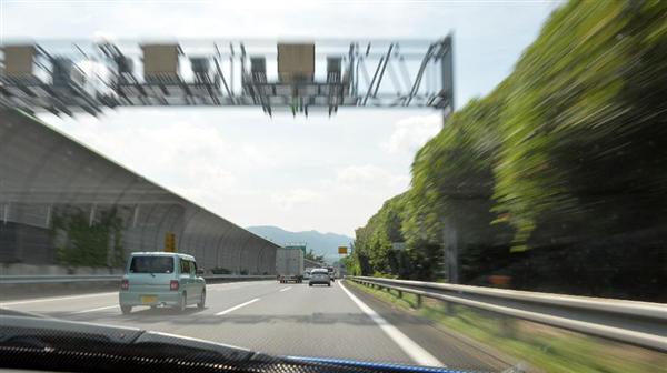 【衝撃事件の核心】なんでもかんでも「サイレン猛スピード」は許さない、兵庫県警が緊急走行中の京都府警パトカーをスピード違反で摘発した「理由」（1/3ページ） - 産経WEST
