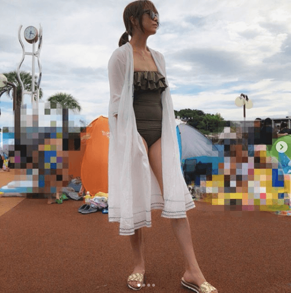 hitomi、気になる“ぽっちゃりお腹”を公開「この秋からガンバロ～」