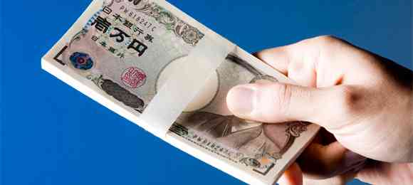 家族や友人にお金、貸しますか？借りますか？