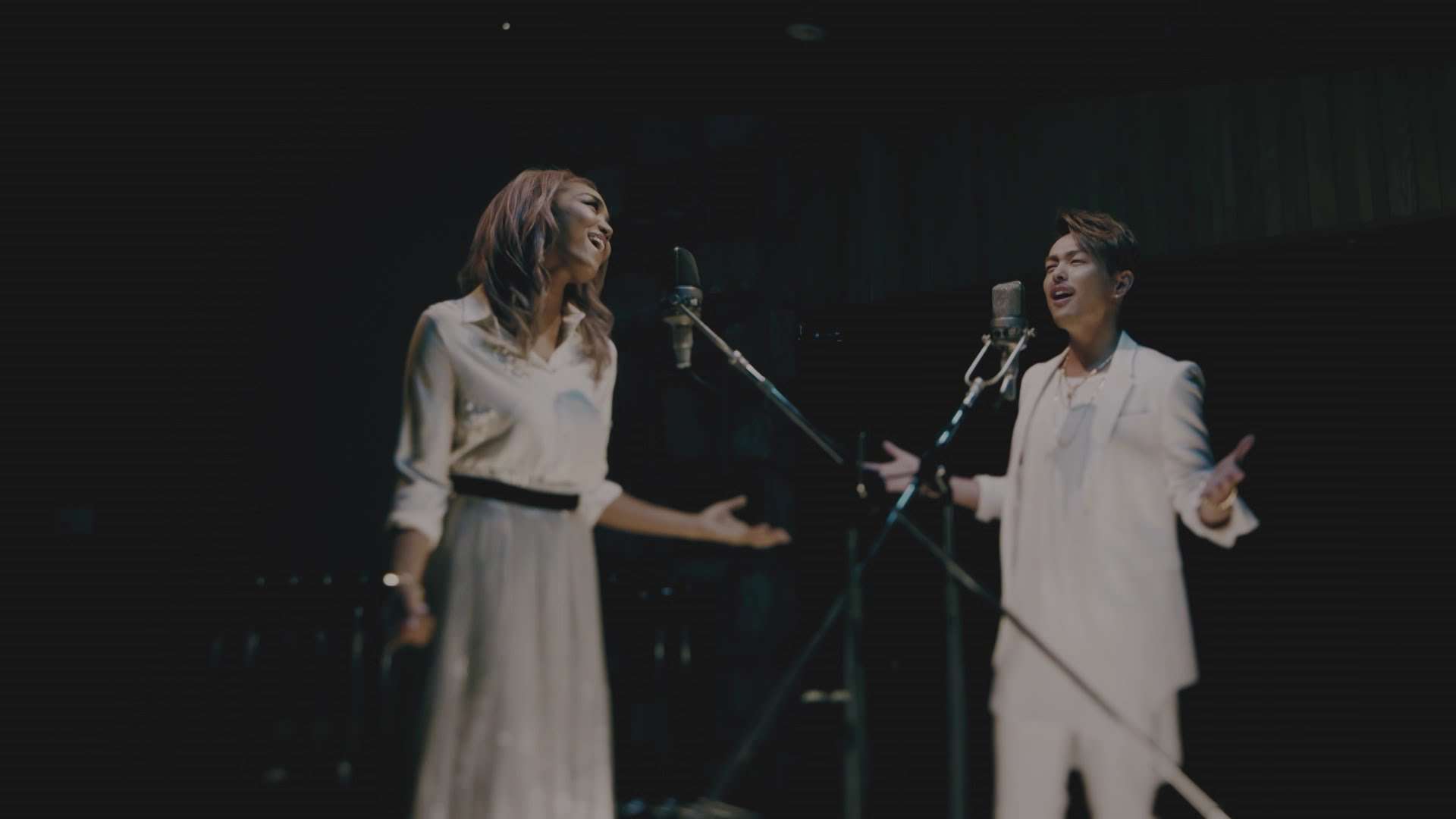 Crystal Kay feat. 今市隆二（三代目J Soul Brothers from EXILE TRIBE）「Very Special」スペシャル・ムービー【New AL「Shine」収録】 - YouTube