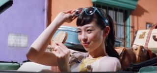 シンプルに一つに結ばれた髪型の芸能人がみたい。