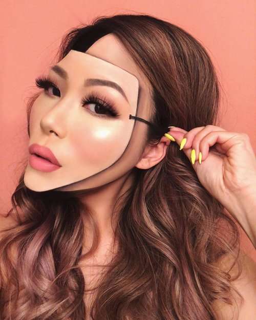 【閲覧注意】二度見、いや三度見しても、理解が追いつかない！とあるメイク画像がネットで話題に