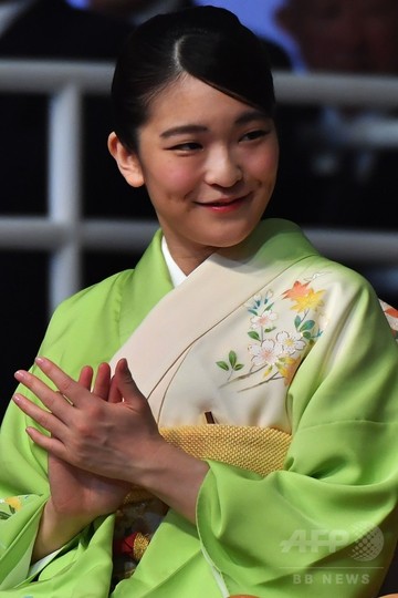 18万円の寮に住む小室圭さん、眞子さまは「会わせてほしい」