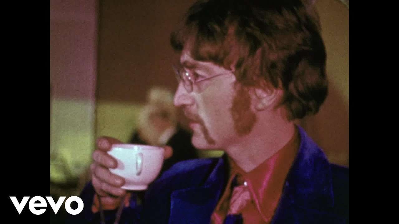 The Beatles - A Day In The Life - YouTube