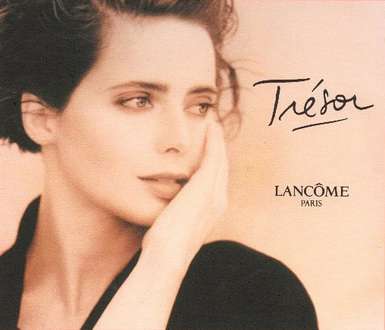 色々な化粧品ポスターが見たい！