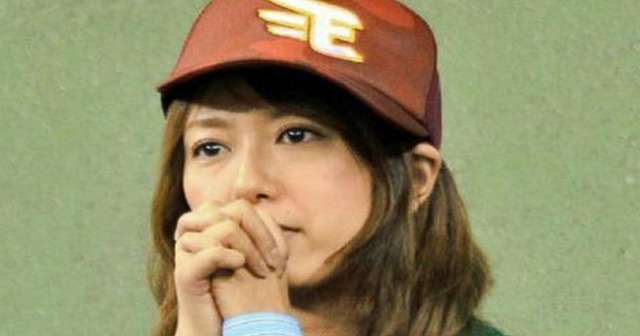 「スタイルよすぎて惚れ惚れ」「子鹿ちゃんのよう」里田まい、美脚際立つ秋コーデに絶賛の声