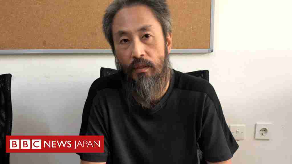 シリアから解放の安田さん、帰国　3年4カ月ぶりに解放 - BBCニュース