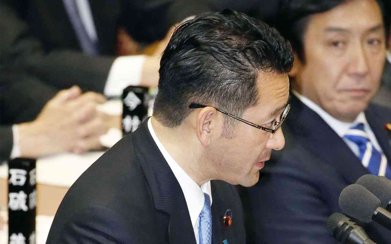 〈キスしたい〉自民党「魔の3回生」が人妻へ“不倫LINE” | 文春オンライン