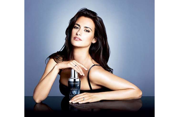 色々な化粧品ポスターが見たい！