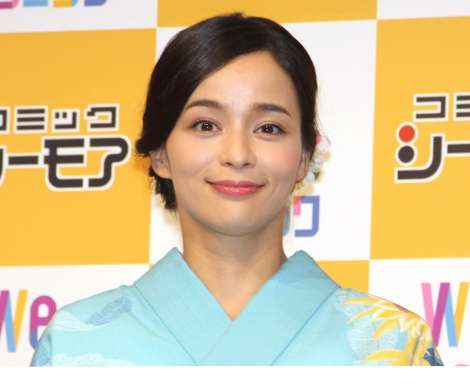 加藤ローサ、4年ぶり公の場に登場　子育て落ち着き「自分の時間もできてきた」