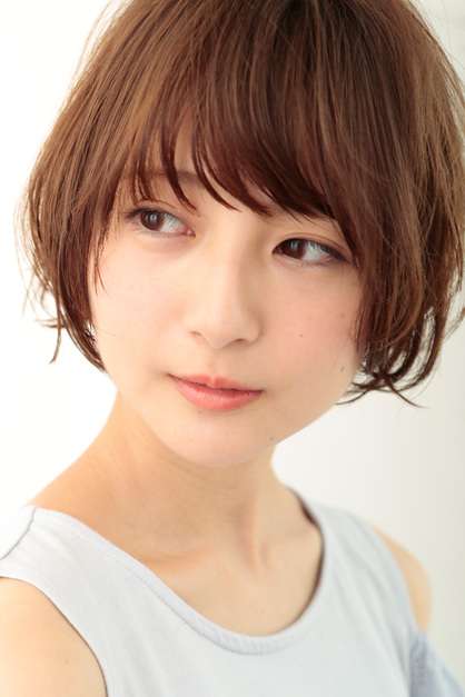 超人気ユーチューバー、「GLAY」TERUの娘だった　メイク動画で登録者35万人