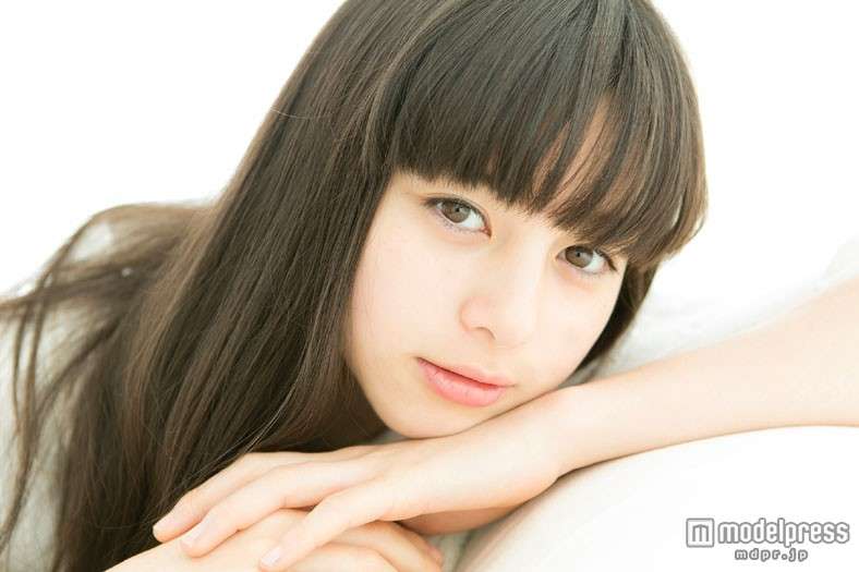 「Seventeen」中条あやみは「絶対売れる」 共演者も見惚れる美貌でブレイク確実
