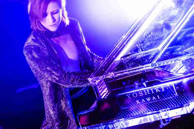 YOSHIKI愛用クリスタルピアノ、新作モデルが1億円で5台限定販売