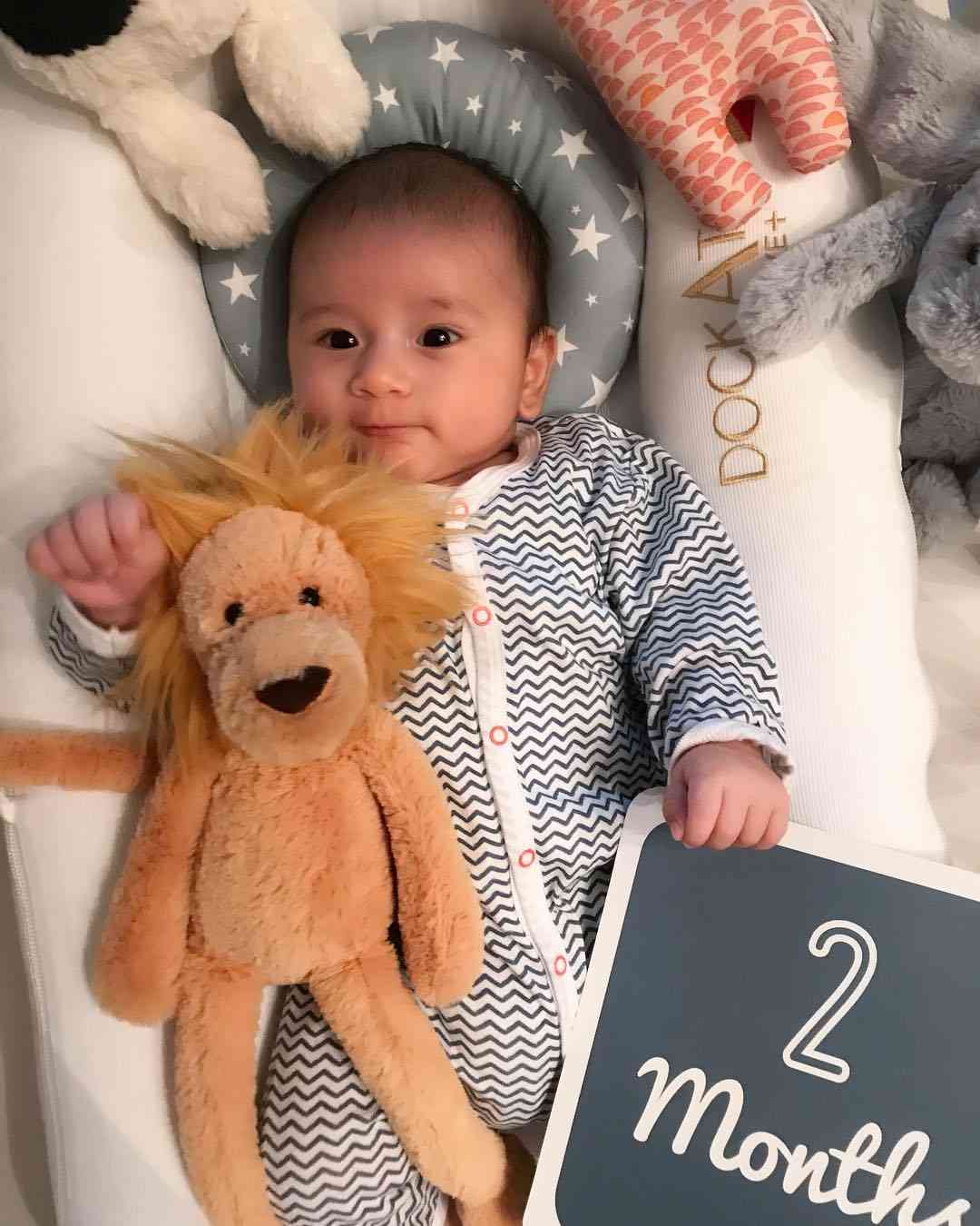 道端アンジェリカ、第1子出産後初の公の場でスレンダーボディ披露 子育て語る