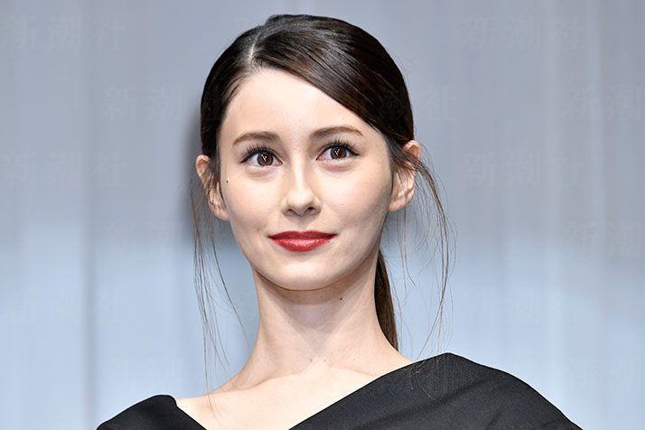 「ダレノガレ明美」のハリウッド進出、“話題作り”大失敗で業界もしらけムード | デイリー新潮