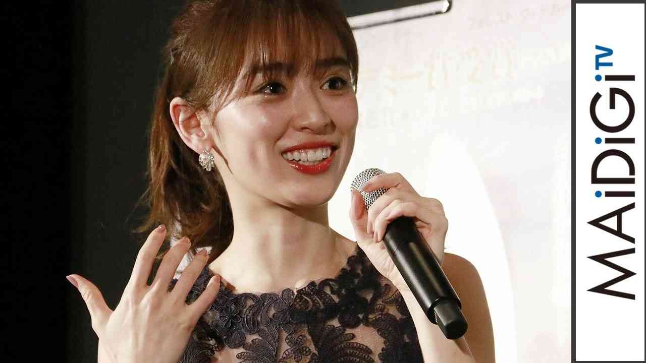 泉里香、内巻きボブ姿披露!ミステリアスメイクで「別人みたい」「怖いッ」