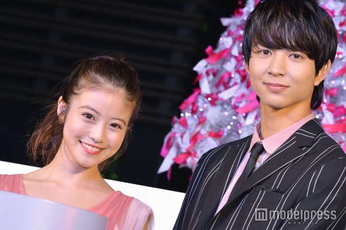 今田美桜＆鈴木仁「花晴れ」コンビ、ドレスアップで互いを褒め合い “ドキドキの結果”に「恥ずかしい」 - モデルプレス