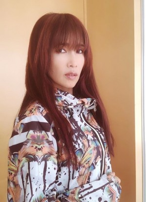 工藤静香、ウィンドブレーカー姿でさりげなく