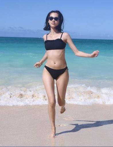 水原希子、独特な自ブランド服着用で「細すぎる!」「髪型もメイクもかっこいい」の声