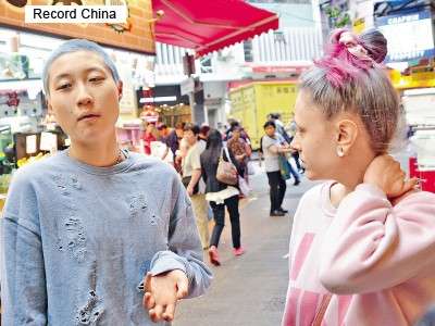 ジャッキー チェンの娘 カナダ人のガールフレンドと結婚 ガールズちゃんねる Girls Channel