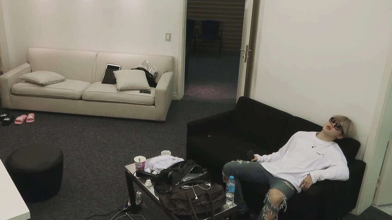 [ENG SUB] JUNGKOOK Teaches JIMIN How to Use Tongue And Vocal Cords | BTS - YouTube