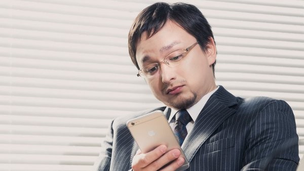社会人としてのマナーは？ 職場でのLINE連絡が招くトラブルが増加中 - PLUS1WORLD