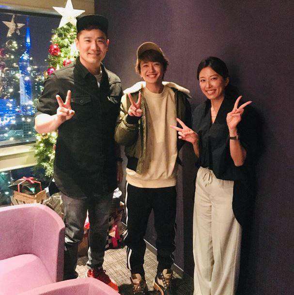 里田まい、夫・田中将大とAAAのライブへ「とても幸せでした」