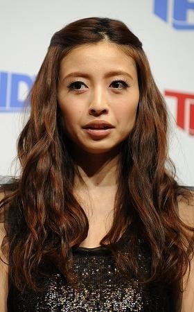 “モテ女”片瀬那奈、沢尻エリカとのダブルデート報道をいじられるも余裕の発言 - リアルライブ