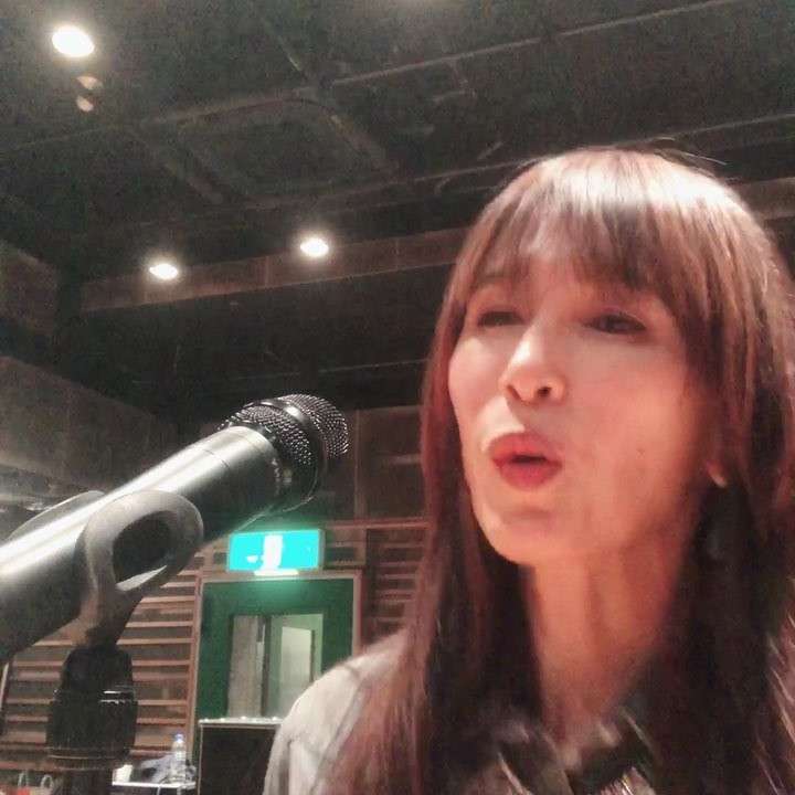 Kudo_shizukaさんはInstagramを利用しています:「ポポポポ〜ン  笑笑#工藤静香ディナーショー」