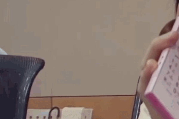 白石麻衣写真集22度目の重版で33万部突破「異常事態」ロングヒット