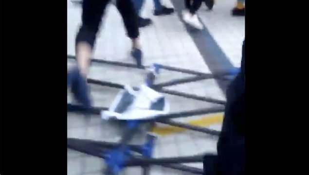 【話題】『グループもグループならファンもファン。周りの声は完璧に無視…』