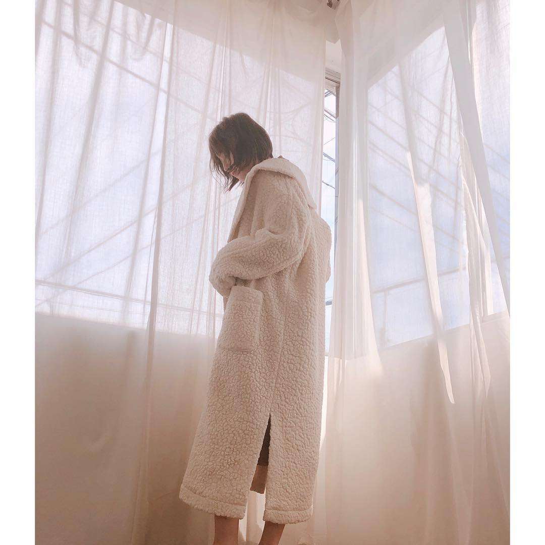 佐々木希は出産後もスタイルキープでおしゃれ♡着こなすコーデが大人可愛いと超話題