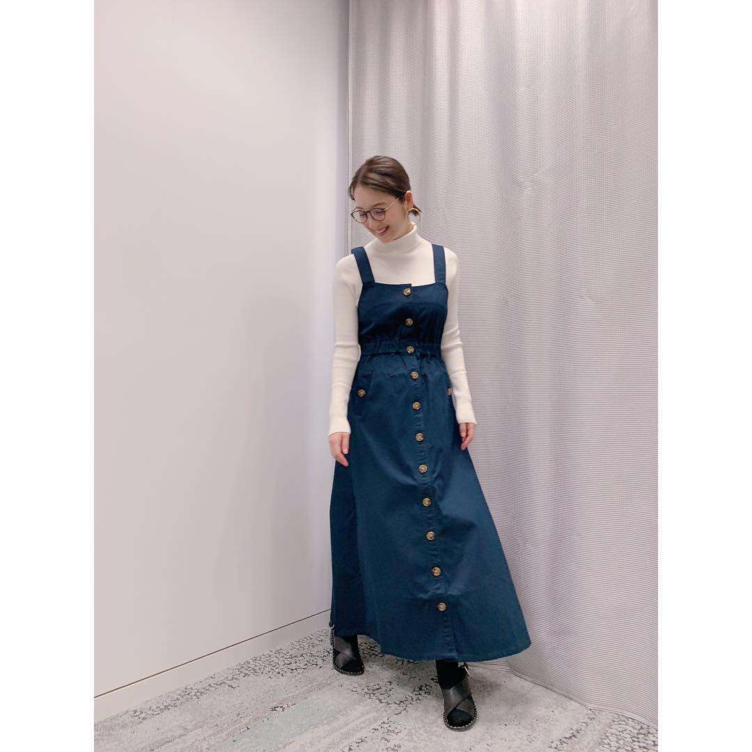 佐々木希は出産後もスタイルキープでおしゃれ♡着こなすコーデが大人可愛いと超話題