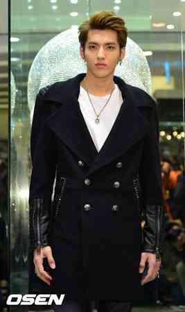 exoのニュース - KRIS（元EXO）に米iTunesチャートの順位操作疑惑…不正行為と見なされビルボード順位から除外 - 最新韓流ニュース一覧 - 楽天WOMAN