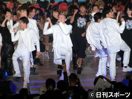 ＤＡ　ＰＵＭＰ16年ぶりのＮＨＫ紅白出場決定（日刊スポーツ） - Yahoo!ニュース