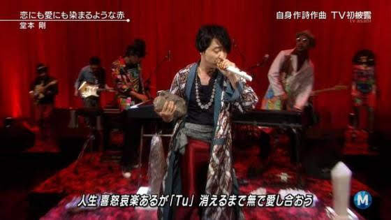 黒い衣装をかっこよく着こなしてる有名人