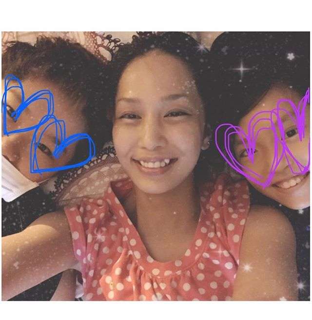 「美人家族すぎる」「そっくり」中島美嘉、母&姉&姪っ子との家族ショットを公開
