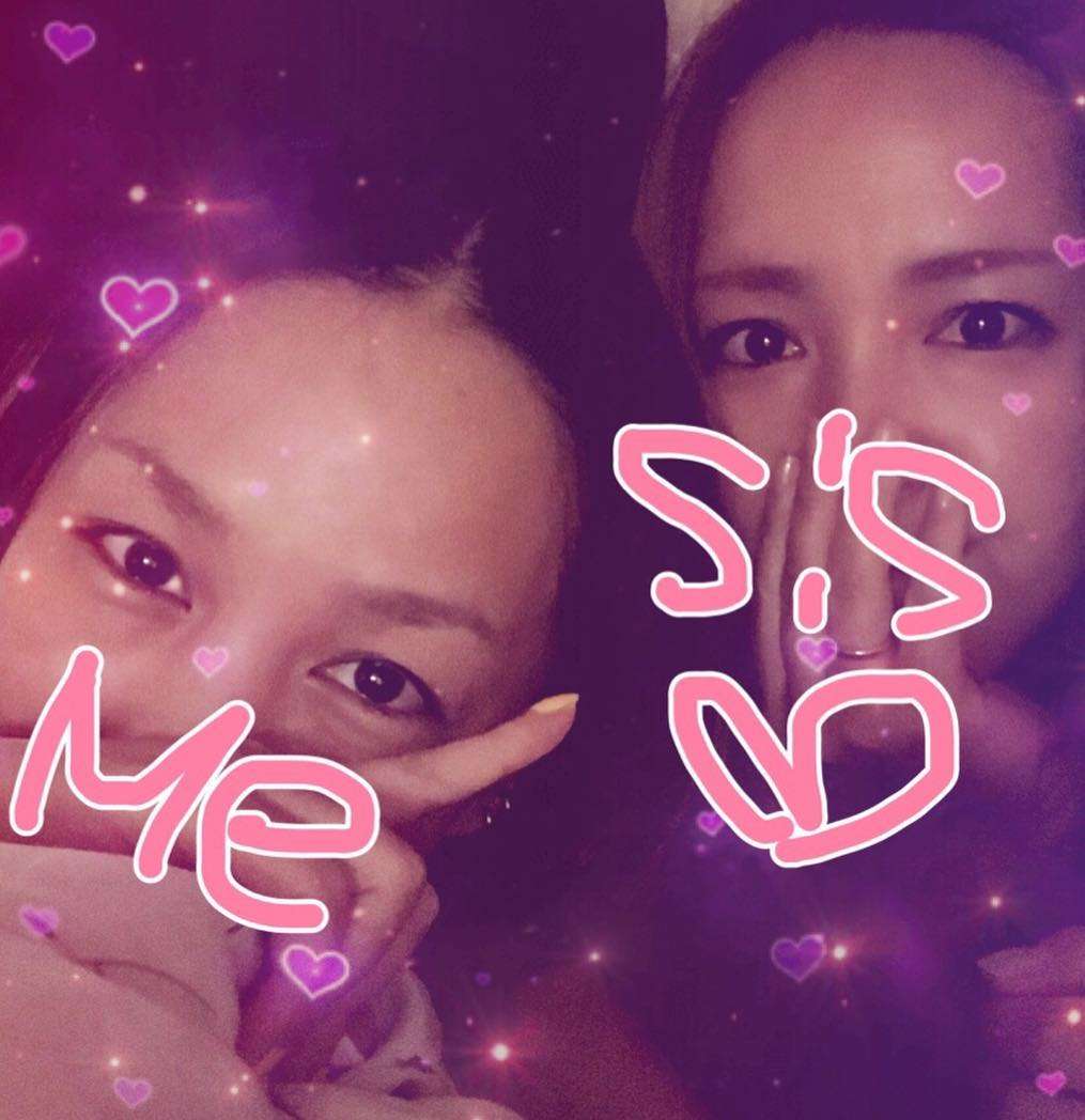 「美人家族すぎる」「そっくり」中島美嘉、母&姉&姪っ子との家族ショットを公開