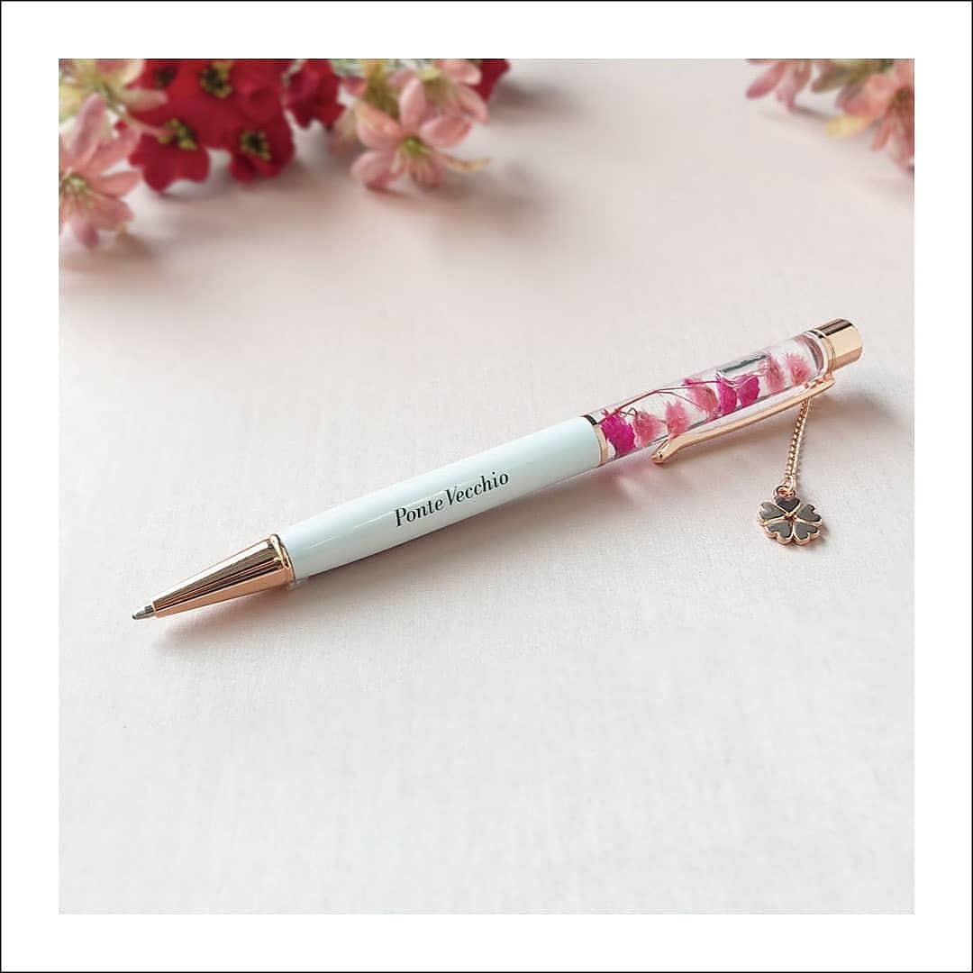 pontevecchio on Instagram: “. 美人百花 @bijinhyakka 1月号（12/12発売）の特別付録は、ポンテヴェキオのハーバリウムボールペンです！ .…”