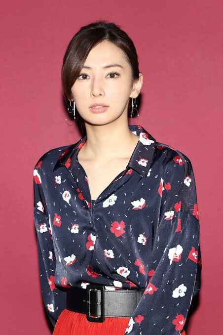 輪郭が綺麗な有名人